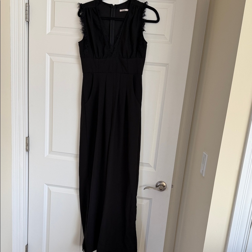 Mi Amore Black Sleeveless Maxi Dress